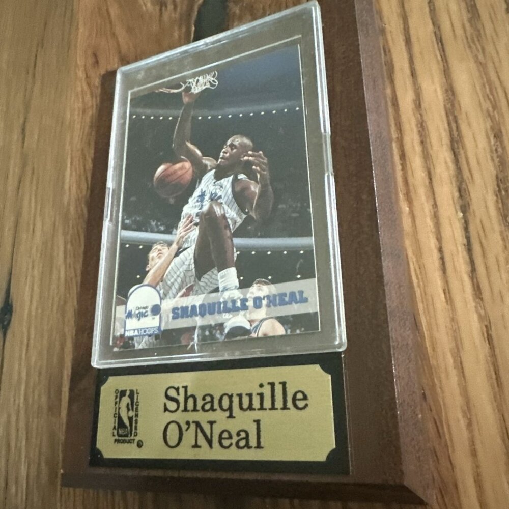1993-94 NBA Hoops - Shaquille O'Neal #155 Wood Mounted Small Crack